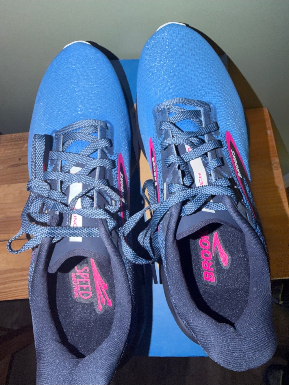 *NEW* Brooks Launch 10 Women's Running Shoes - Marina Blue w/ Pink Accents Sz 10 - Picture 5 of 6